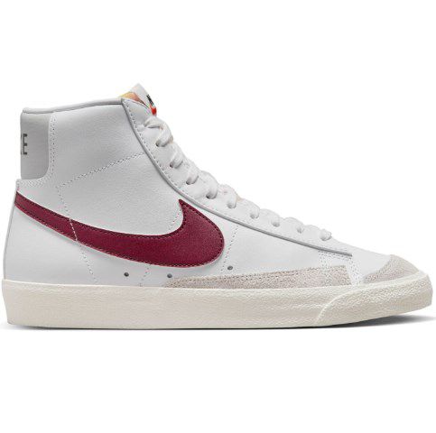 Nike Blazer Mid &#8217;77 Vintage-Sneaker in Weiß-Rot für 76,46€ (statt 90€)