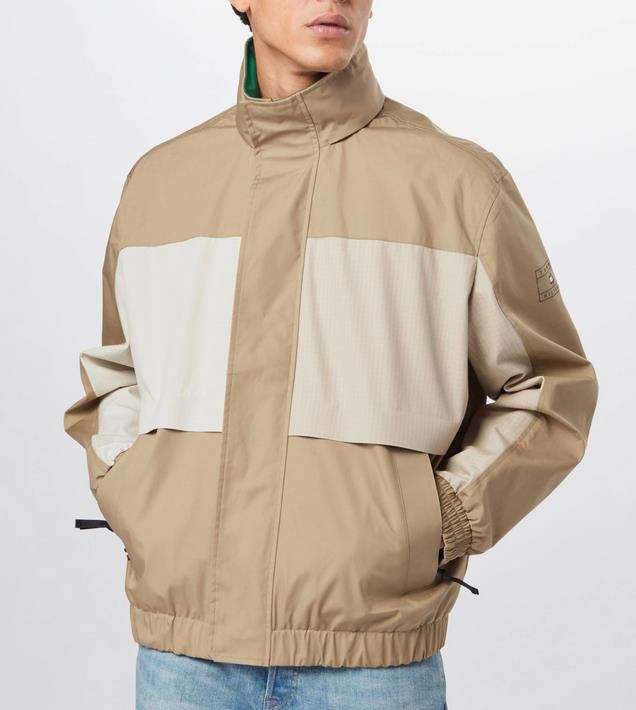 Tommy Hilfiger   Herrenjacke in beige / camel für 97,30€ (statt 139€)