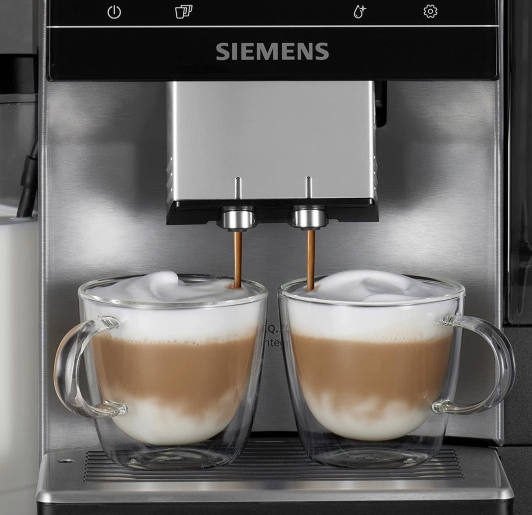 SIEMENS TQ703D07 EQ.700 integral Kaffeevollautomat für 978€ (statt 1.032€)