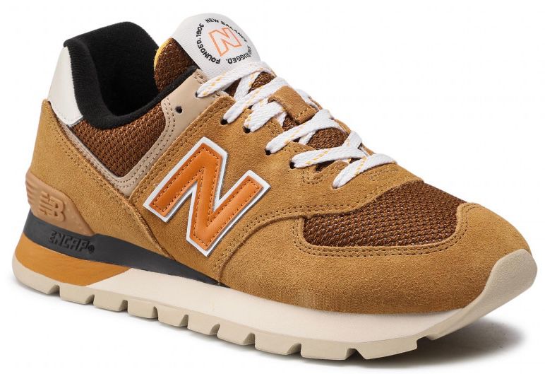 New Balance ML574DHG aus hellbraunem Wildleder für 70€ (statt 95€)