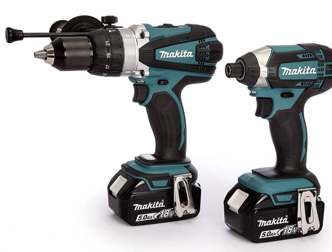 Makita DLX2145TJ Kombi Set (DHP458 + DTD152) + 2x Akku 5Ah + Ladegerät + Koffer für 301,99€ (statt 378€)