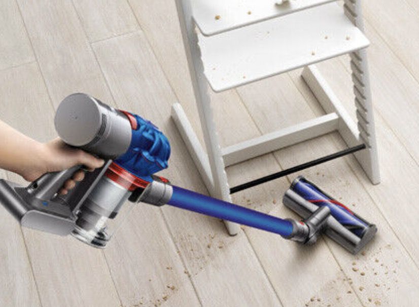 Dyson V7 Motorhead Akku Staubsauger für 199,90€ (statt 270€)