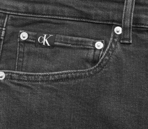 Calvin Klein Herren Jeans Slim Taper Fit in Denim Black ab 60,72€ (statt 82€)