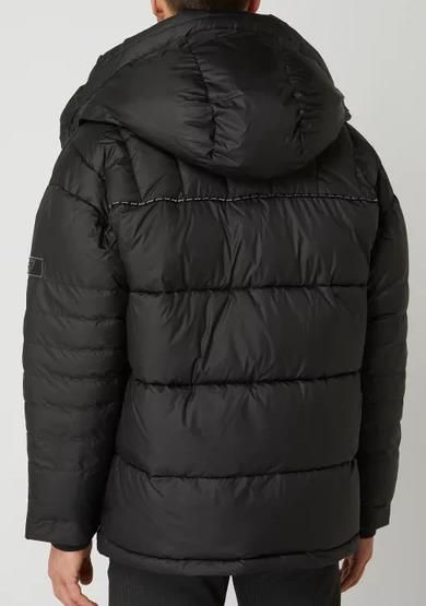 EA7 Emporio Armani Herren Steppjacke mit Wattierung für 279,99€ (statt 319€)