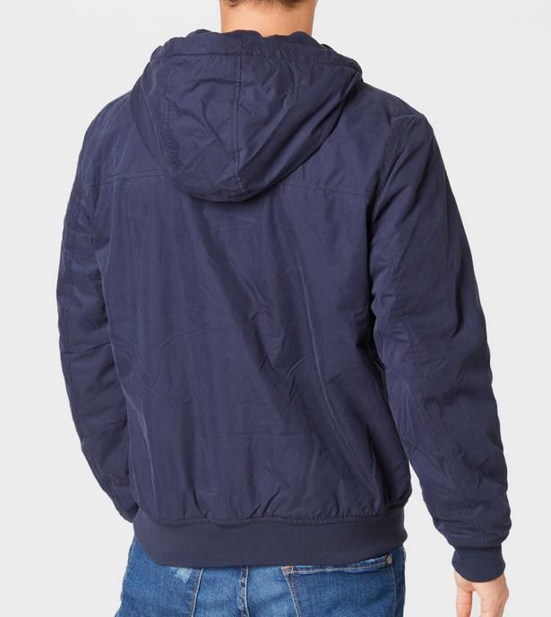 Tommy Jeans   TJM Padded Nylon Jacket   Herren Übergangsjacke für 135,20€ (statt 148€)