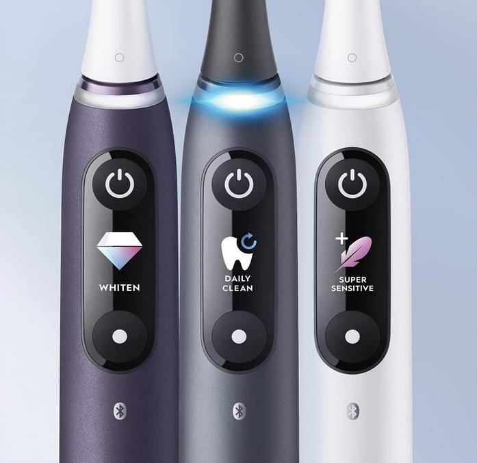 Oral B iO 8 Limited Edition elektrische Zahnbürste inkl. Tasche für 119€ (statt 179€) + GRATIS Oral B Pro 1 200 (Wert 30€)