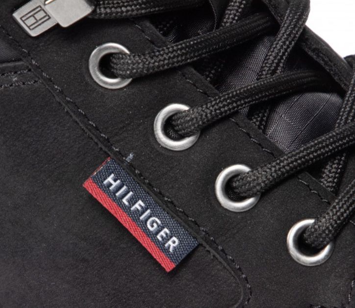 🔥 Schnell? Tommy Hilfiger Outdoor Corporate Mix Boots aus Veloursleder für 59,96€ (statt 148€)