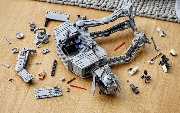 LEGO Star Wars   AT AT (75288) mit 1.267 Teilen für 114,89€ (statt 128€)