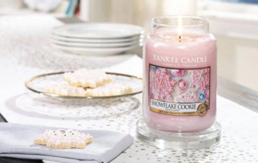 Yankee Candle Duftkerze Snowflake Cookie im Glas   bis zu 150 Stunden Brenndauer ab 19,99€ (statt 27€)   Prime