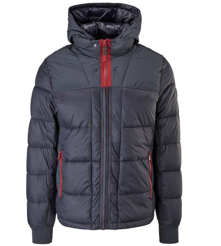 s.Oliver Steppjacke mit abnehmbarer Reißverschlussblende für 105,79€ (statt 129€)