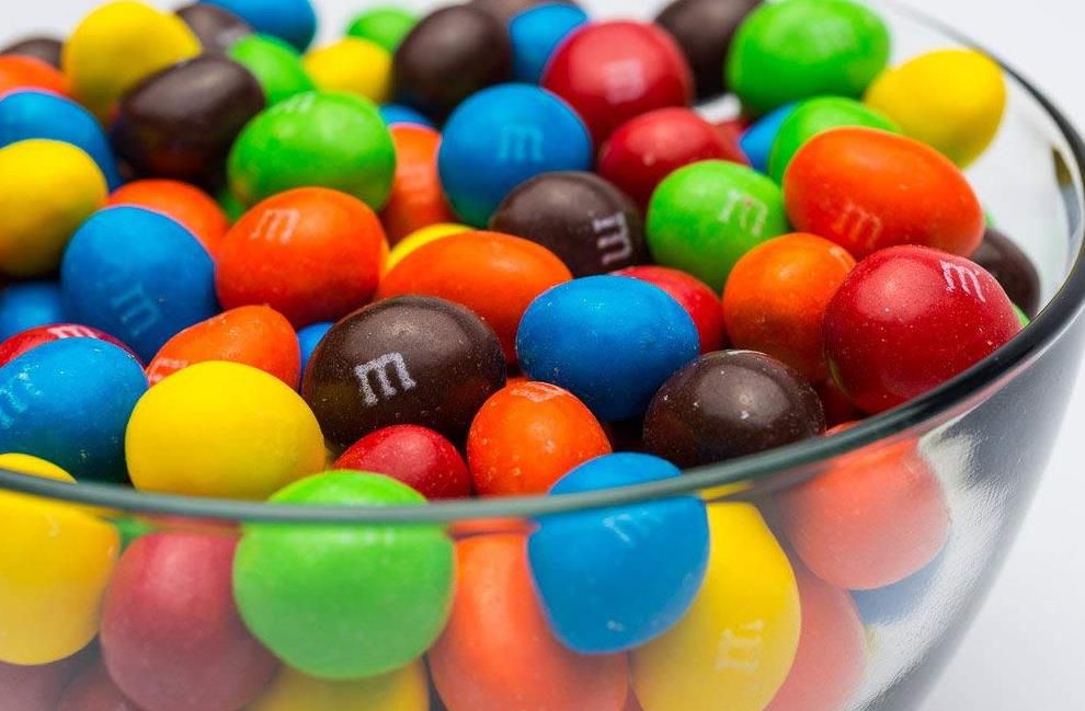 1kg m&ms Peanut Party Pack ab 8,99€ (statt 14€)