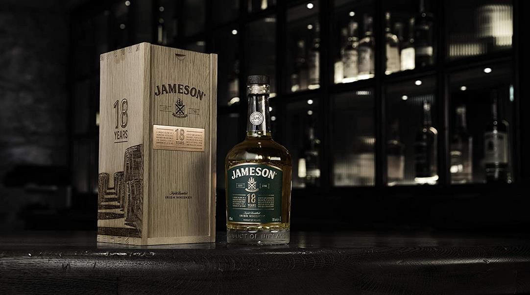 Jameson 18 Jahre Limited Reserve 0,7l 40% in einer Holzbox für 147,69€ (statt 180€)