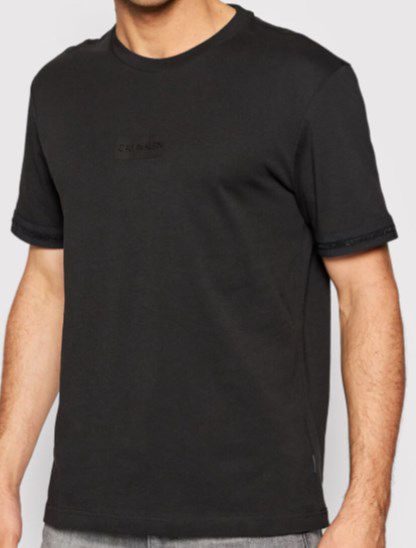 Calvin Klein Herren T Shirt aus Bio Baumwolle in Schwarz für 28,79€ (statt 37€)