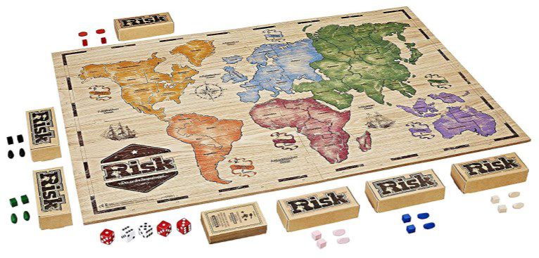 Brettspiel Risiko Rustic   Holz Edition für 31,72€ (statt 43€)