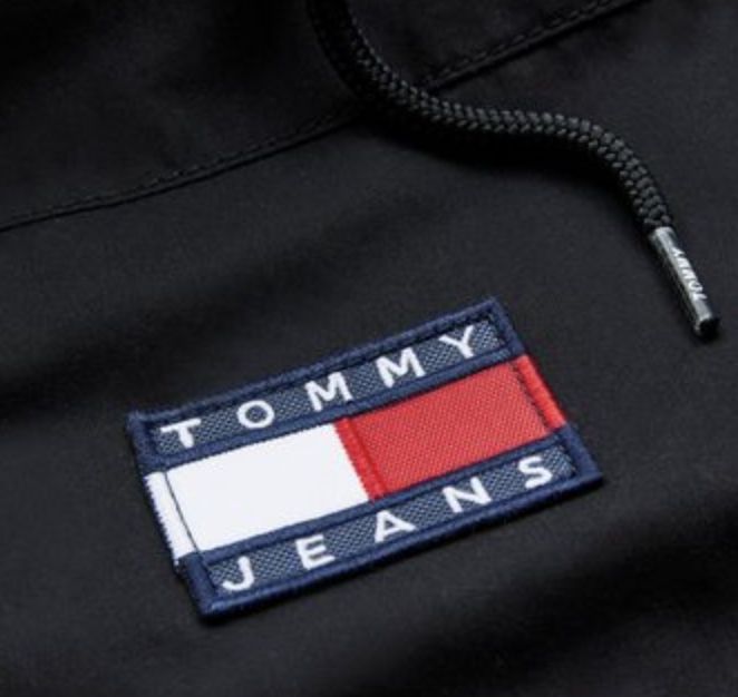 Tommy Jeans Herren TJM Shell Übergangsjacke für 109,99€ (statt 135€)