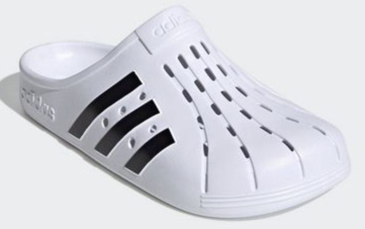 adidas Clogs Adilette Badesandale ab 21,69€ (statt 31€)