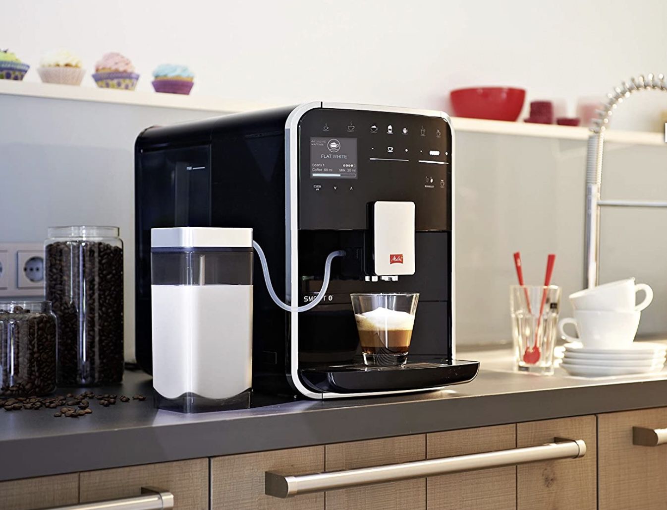 Melitta F850 102 Caffeo Barista TS Smart Kaffeevollautomat mit Milchbehälter für 619,68€ (statt 789€)