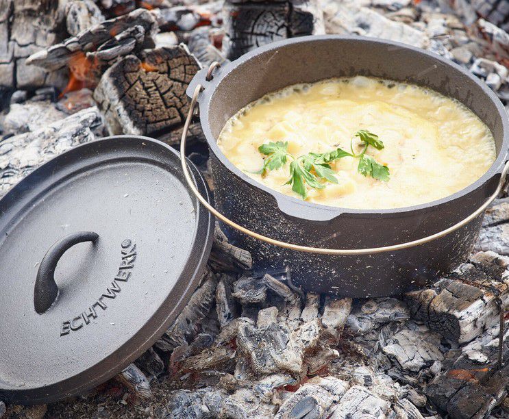 Echtwerk Dutch Oven 7 teiliges Gusseisen Grillset für 51,49€ (statt 74€)