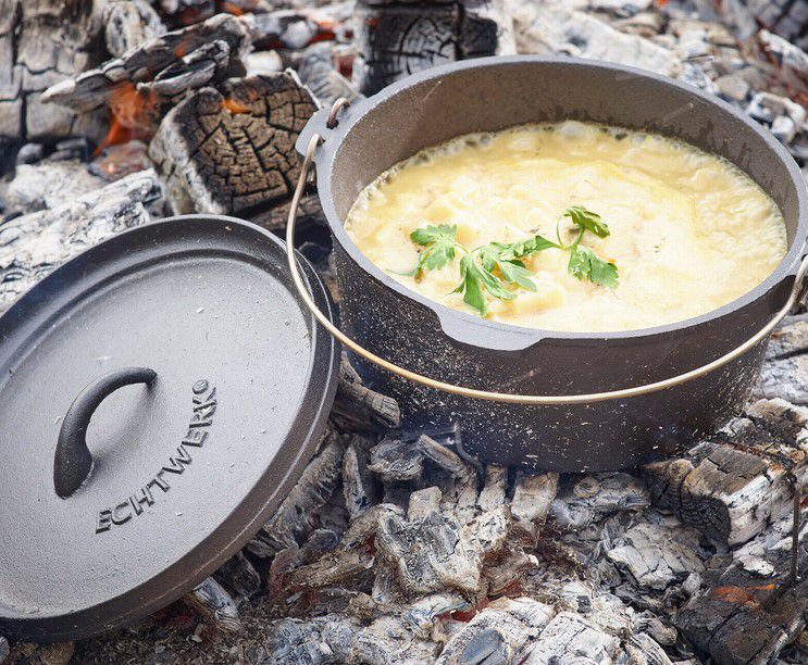 Echtwerk Dutch Oven 7 teiliges Gusseisen Grillset für 80,99€ (statt 90€)