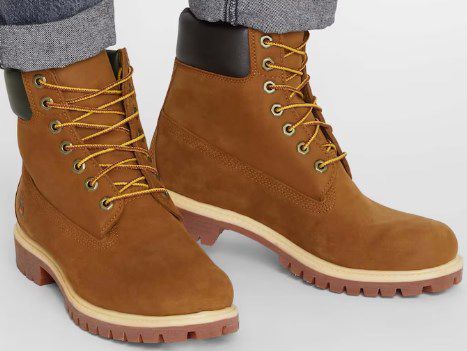 Timberland Schnürboots 6 inch aus Veloursleder in Cognac für 140€ (statt 176€)