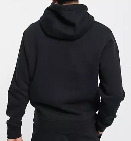 Nike Herren Kapuzenpullover in Schwarz mit Logo im Farbblockdesign für 43,96€ (statt 65€)