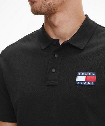 Tommy Jeans Badge Poloshirt in Schwarz o. Marine 49,94€ (statt 63€)   S bis L