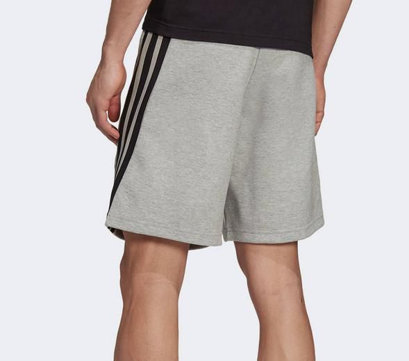 adidas Performance   Sportswear Future Icons 3 Stripes Herren Sweatshorts für 25,72€ (statt 30€)