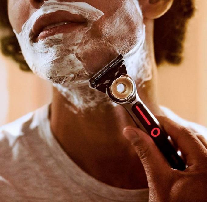 Gillette Labs Heated Razor für 65,90€ (statt 96€)