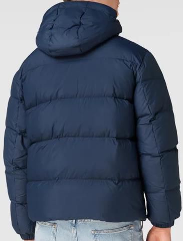 Tommy Jeans   Herren Daunenjacke mit Kapuze für 111,30€ (statt 134€)