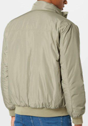 Esprit Bomberjacke (recyceltes Material) in Khaki für 29,59€ (statt 48€)