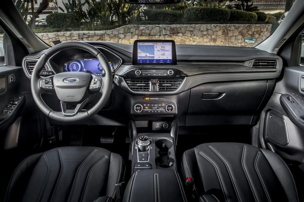 Privat: Ford Kuga Vignale PHEV mit 224PS Hybrid inkl. Wartung & Verschleiß für 294€ mtl.   LF: 0,61
