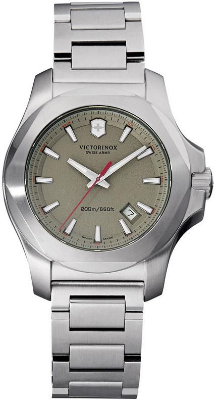 Victorinox 241739 A   I.N.O.X. Herrenuhr für 199,20€ (statt 249€)