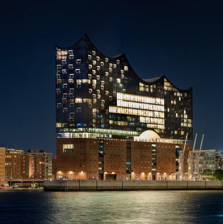 ÜN in Hamburg im Premium Hotel & Hafenrundfahrt ab 46€ p.P.