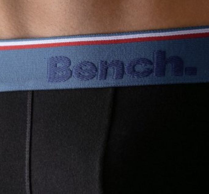 4er Pack Bench lange Boxershorts mit schmalem Streifen im Webbund ab 18,39€ (statt 23€)