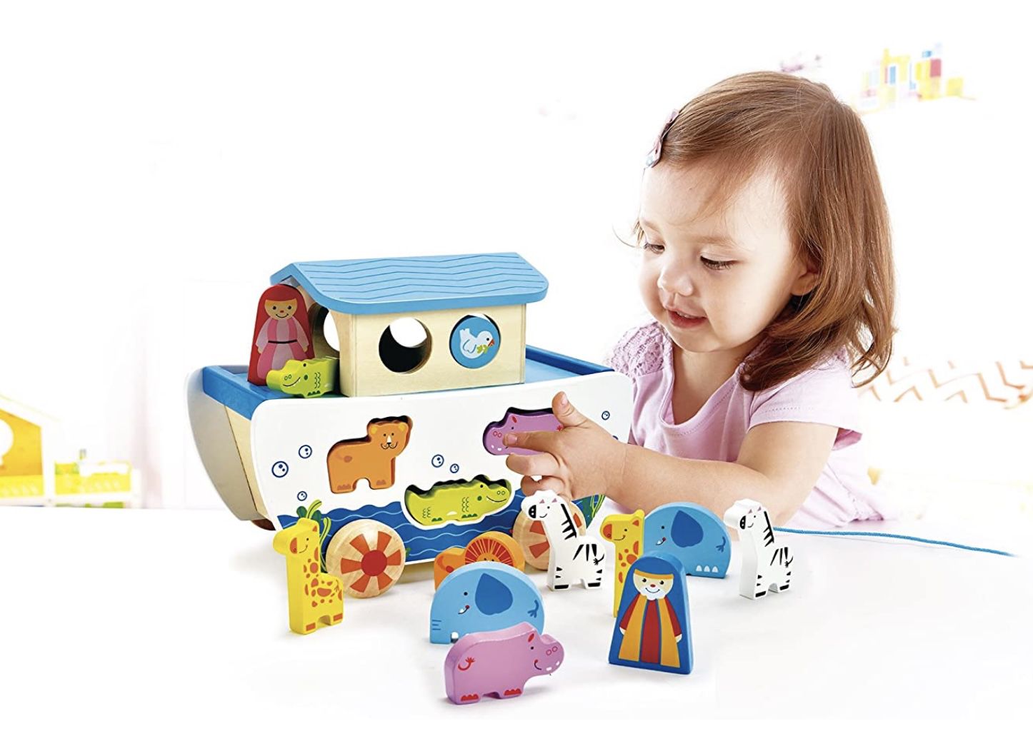 Hape E8049   Nachzieh Arche inkl. Formensortierer und Figuren für 15,11€ (statt 24€)