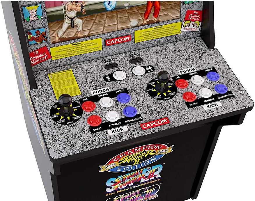 ARCADE1UP Retro Arcade Spielautomat mit Capcom Super Street Fighter II für 330€ (statt 390€)