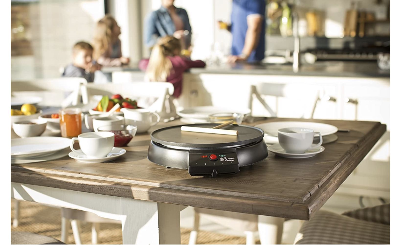 Russell Hobbs Crêpes Maker Fiesta + Teigverteiler & Crêpes Wender für 24,99€ (statt 35€)