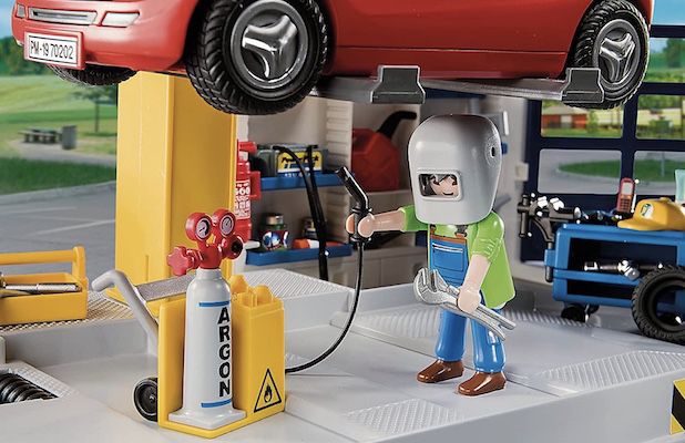 PLAYMOBIL 70202 City Life Autowerkstatt mit Hebebühne und Zubehör für 32,19€ (statt 50€)   Prime