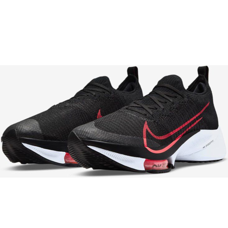 Nike Laufschuh Air Zoom Tempo NEXT% in Schwarz-Rot für 99,97€ (statt 140€) &#8211;
