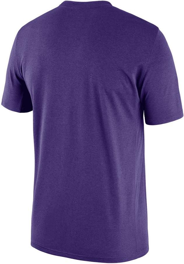 Nike NBA La Lakers Courtside Herren T Shirt für 29,94€ (statt 35€)