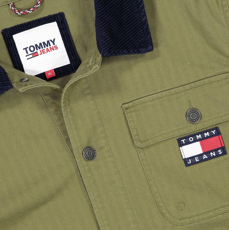 Tommy Jeans Badge Worker Herren Jacke für 63,99€ (statt 92€)   S bis L
