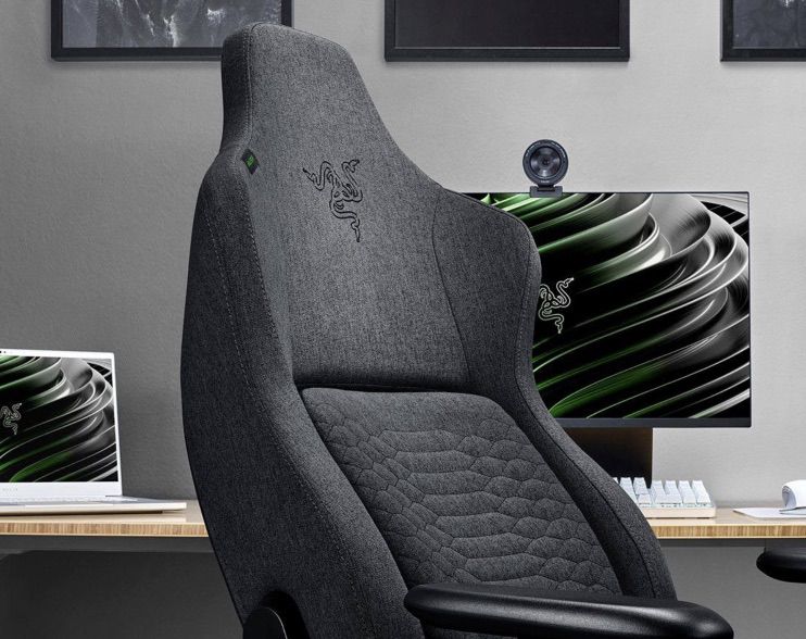 Razer Iskur Gaming Stuhl mit in­te­grier­ter Len­den­wir­bel­stüt­ze ab 313,95€ (statt 443€)
