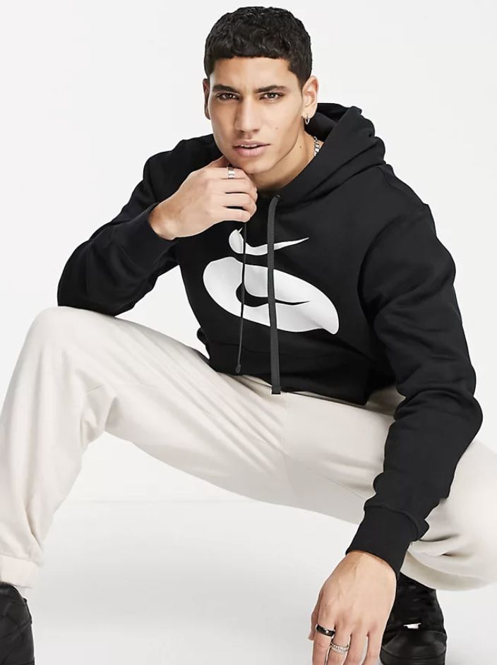 Nike Herren Kapuzenpullover mit großem Swoosh Logo für 30€ (statt 60€)   S, M, L