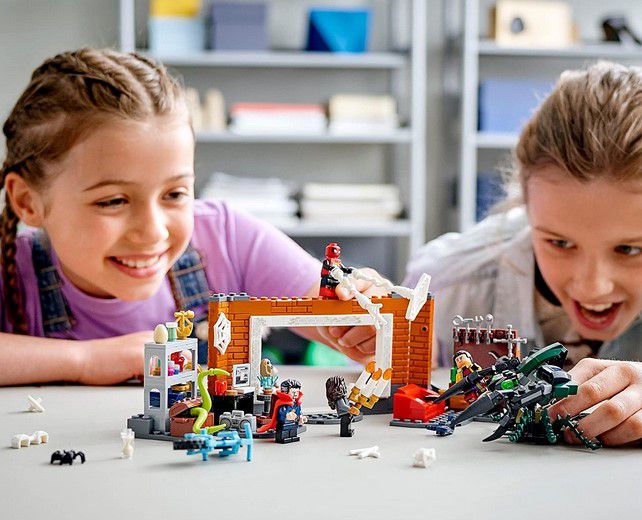 LEGO 76185 Marvel Spider Mans Sanctum Werkstatt für 30,38€ (statt 37€)