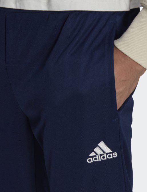 adidas Entrada 22 Herren Jogginghose in Blau oder Schwarz für je 16,96€ (statt 20€)
