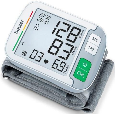 Beurer BC51 Handgelenk Blutdruckmessgerät mit zwei Speicher und großem Display für 37,94€ (statt 50€)