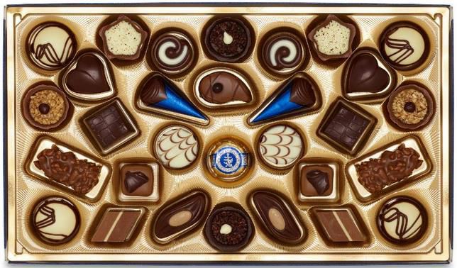 Lindt Royal Pralinen mit und ohne Alkohol 300g ab 13,99€ (statt 21€)
