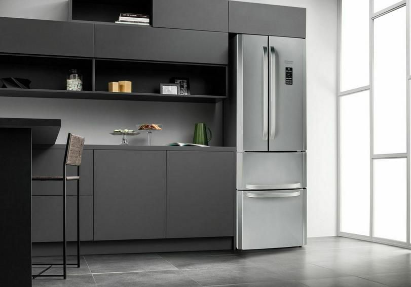 Hotpoint E4DG1 X O3 Kühl Gefrierkombination in Edelstahl Optik und NoFrost, 452 Liter für 549€ (statt 872€)