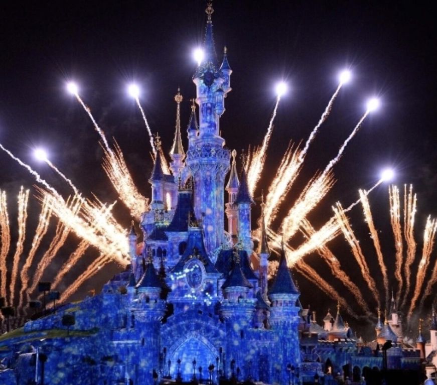Magic Over Disney im Disneyland Paris am 7. oder 9. Nov inkl. Tickets für 2 Tage + 2 ÜN in Themenhotels ab 180€ p.P.