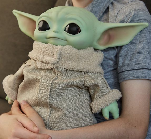 Mattel Star Wars Action Figur Baby Yoda (28 cm) für 14,79€ (statt 23€)   Prime